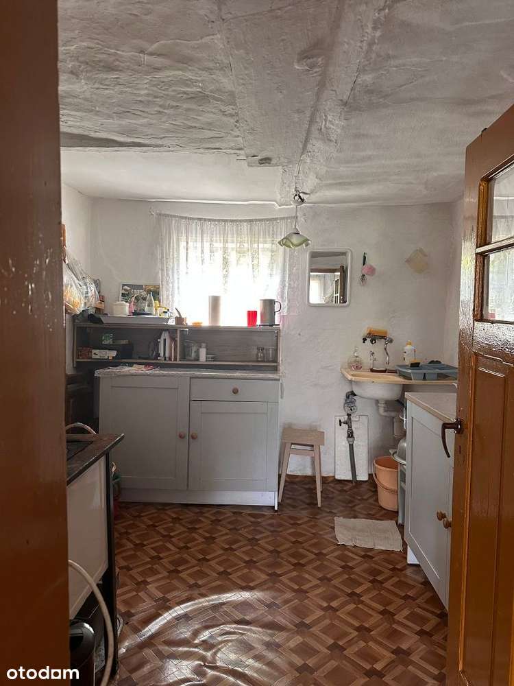 Dom z budynkiem gospodarczym we wsi Krobielewko-8