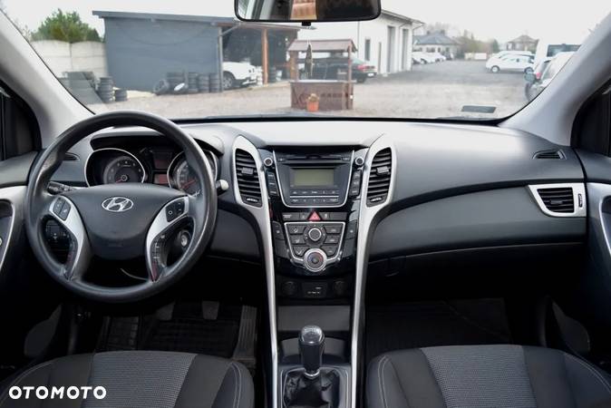 Hyundai I30 1.6 GDI BlueDrive Comfort - 28