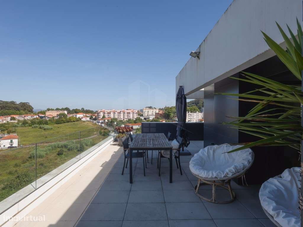 Apartamento T2 com Terraço - Último Piso - Parque da Lavandeira-2