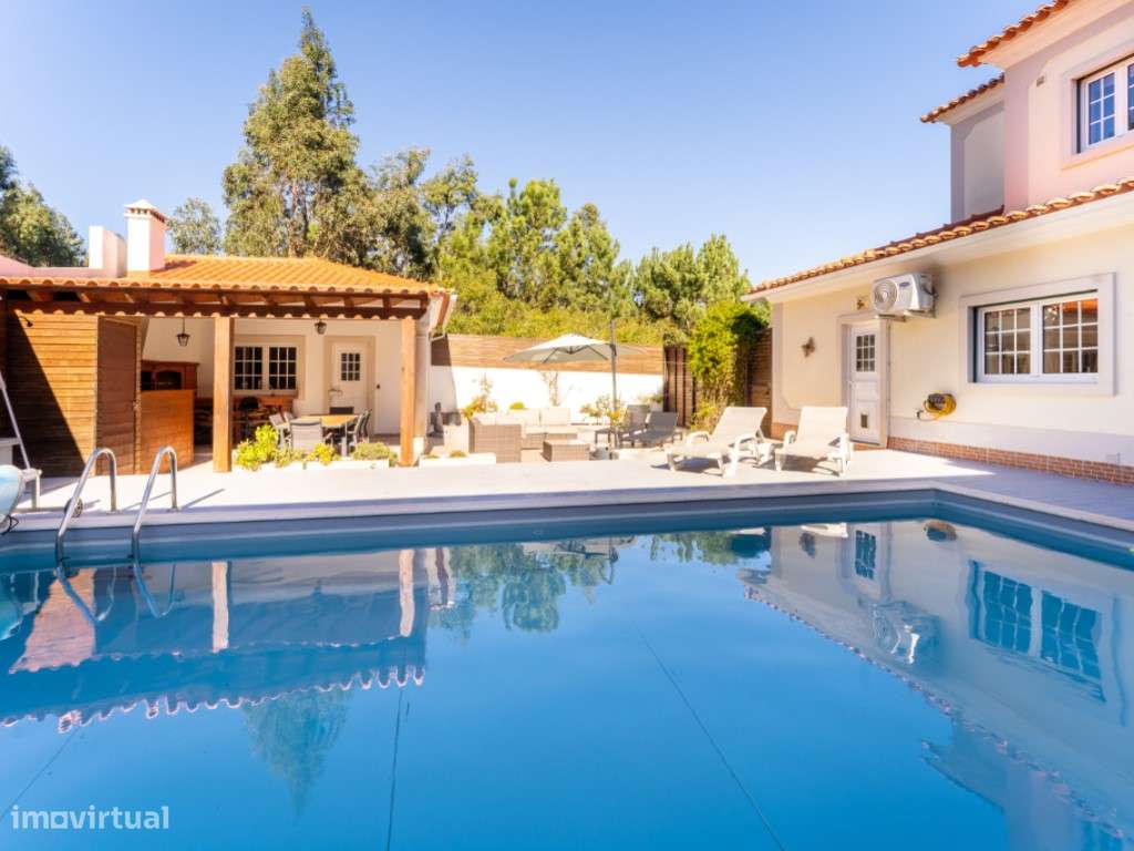 Moradia com Piscina, Jardim e Garagem no Nadadouro, Caldas da Rainha-52