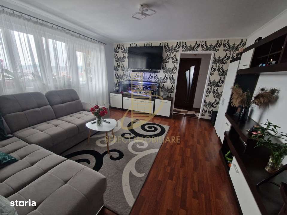 Apartament de 3 camere, decomandat, 67 mp., zona Han.-3