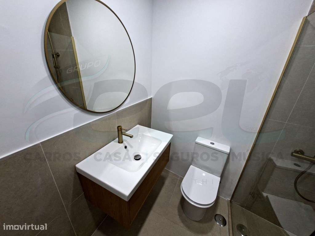 Apartamento T2 c/ terraço-26