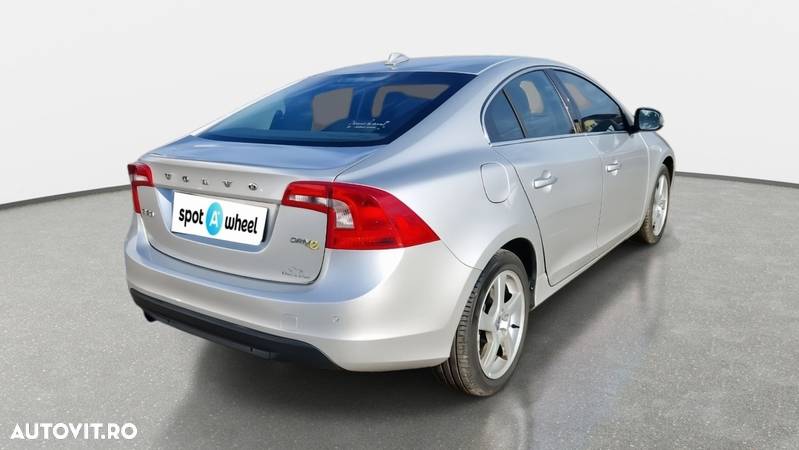 Volvo S60 DRIVe Start-Stop Momentum - 5