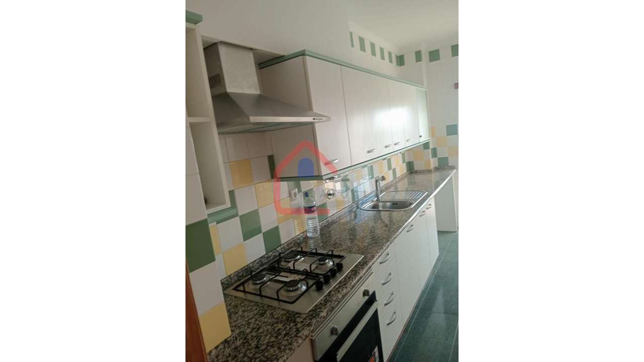 Apartamento T3 em Portugal-1