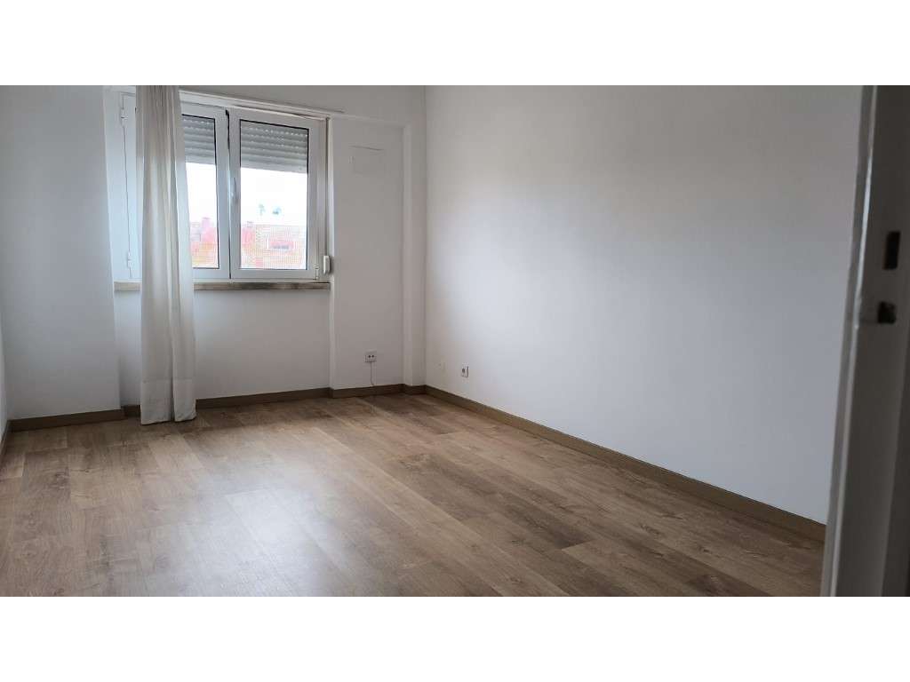 Apartamento T2 em Marvila - Grande imagem: 4/16