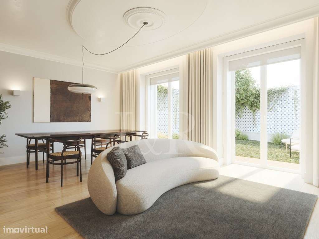 Apartamento T1 com pátio exterior junto ao Marquês Pombal, Lisboa - Grande imagem: 2/29