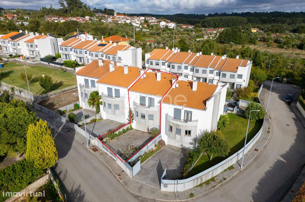 Moradia T4 condomínio Quinta do Marruás em Mundão - Grande imagem: 3/31