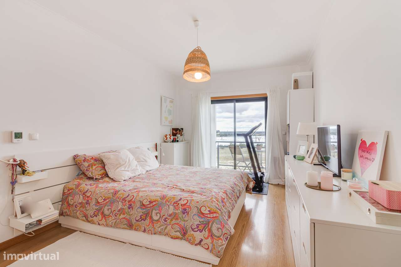 APARTAMENTO T3+1 | MONTIJO | 193 M2 | LUGAR DE PARQUEMANETO-19