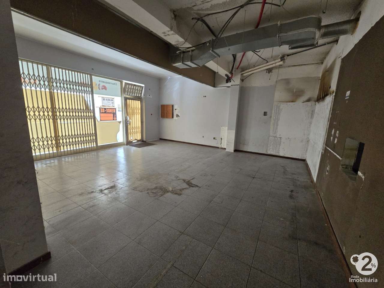 Estabelecimento Comercial em Leça do Balio ( possibilidade de venda... - Grande imagem: 4/7