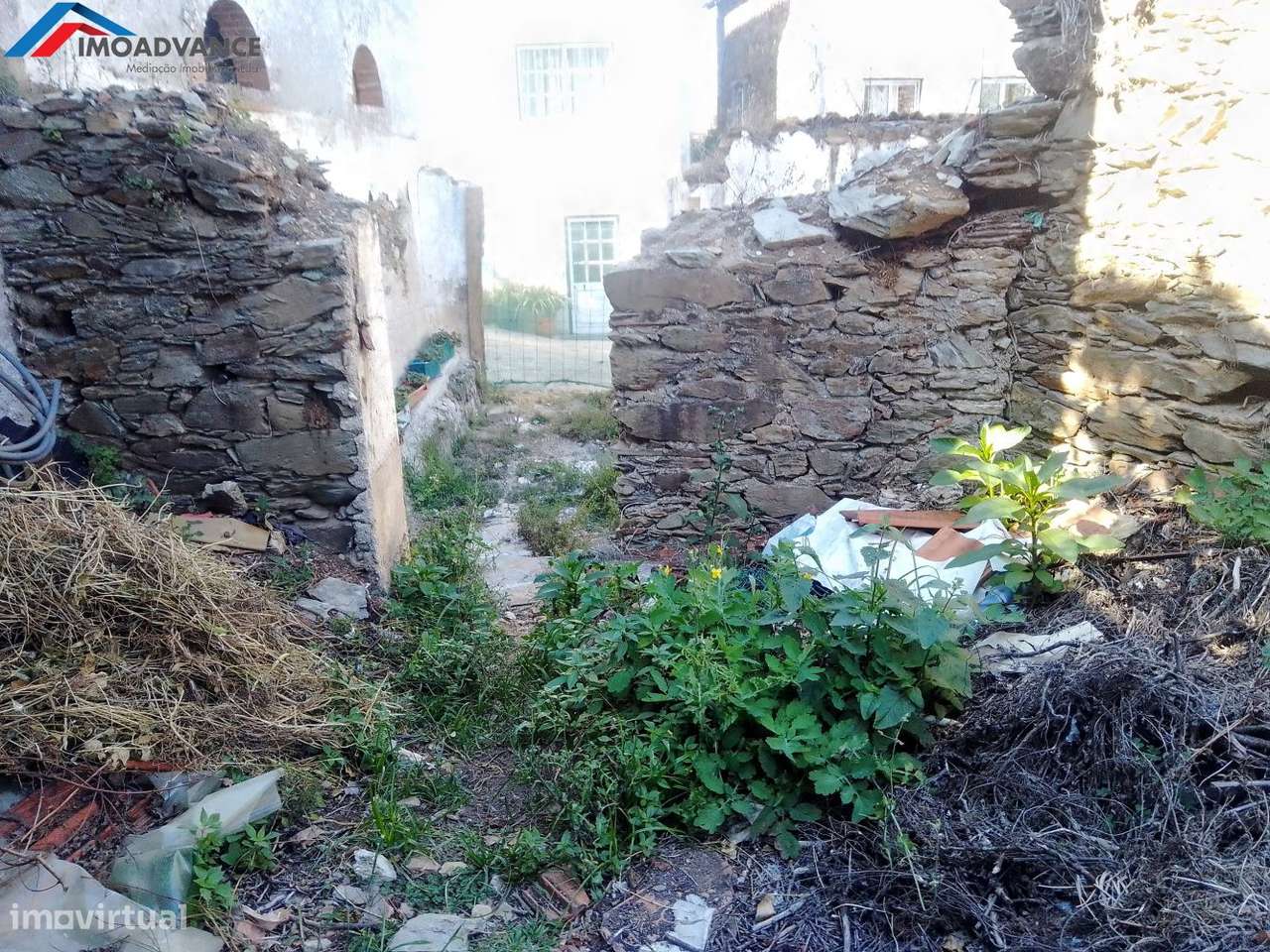 Casa para Recuperar com Terreno e Lagar em Lorvão, Penacova, Coimbra-24