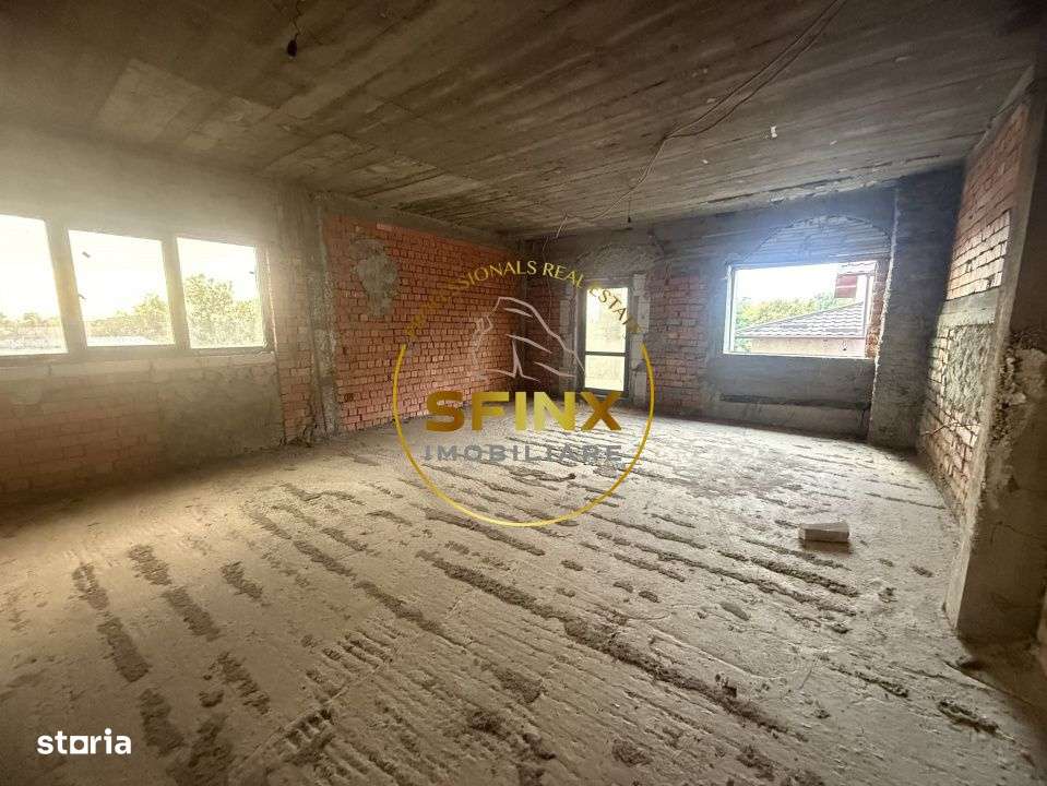 Casa "la rosu" Urziceni 18 camere - Imagine principală: 5/9