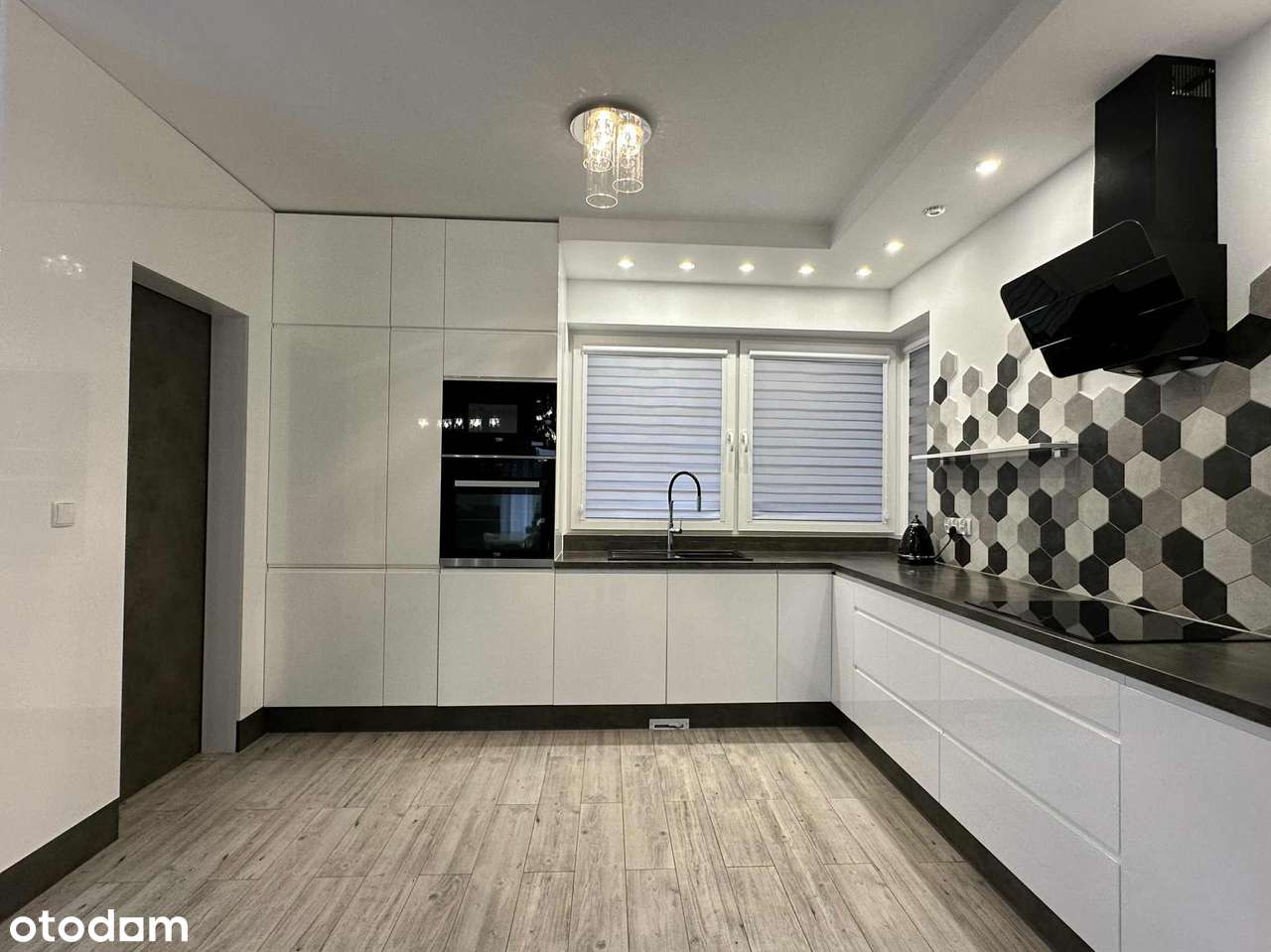 Nowoczesny dom z dużą działką, Wielgłowy-5