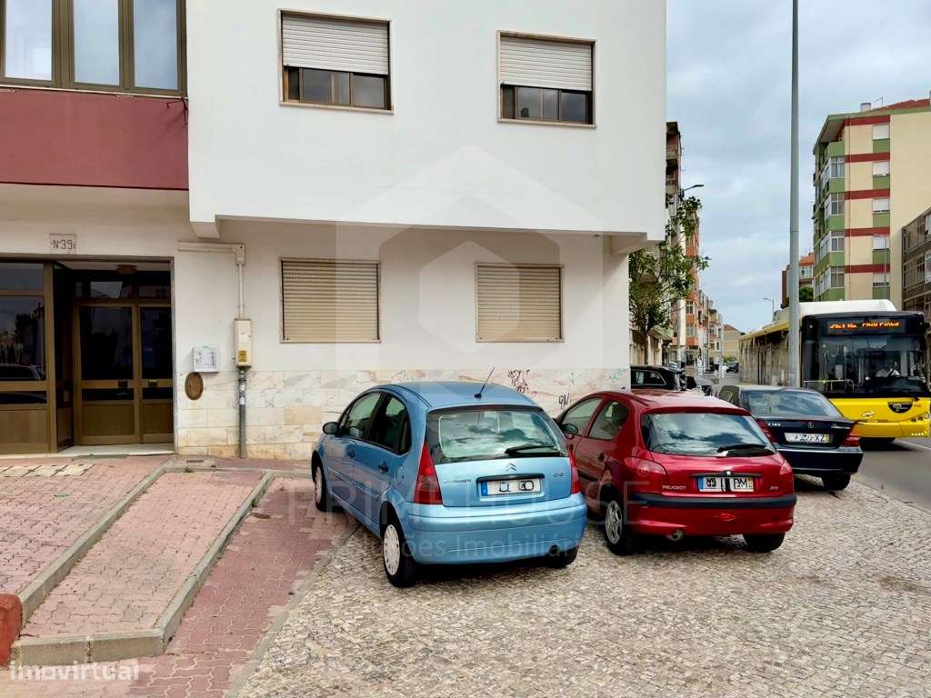 Apartamento T1 Rés do Chão no Seixal, Amora.-39