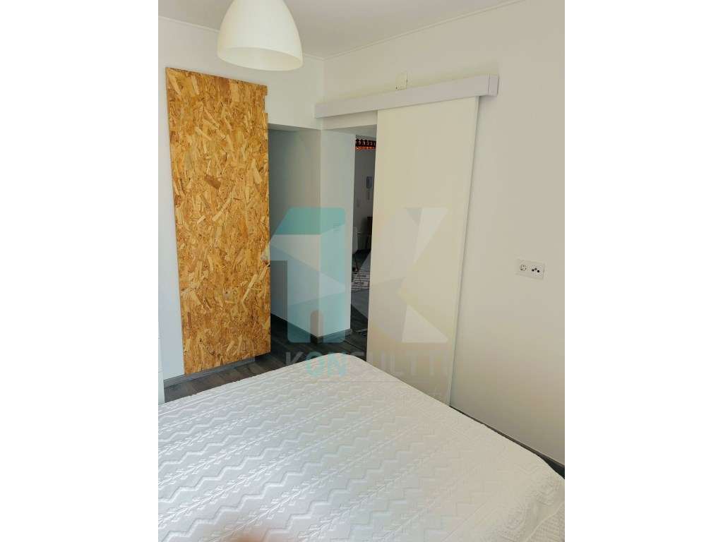 Moradia T3 + T2 em São João do Estoril - Alapraia-50