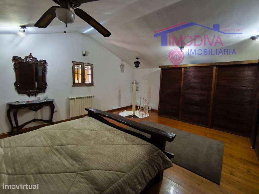 Propriedade com moradia, anexo, piscina e terreno com mais 2 ha-47