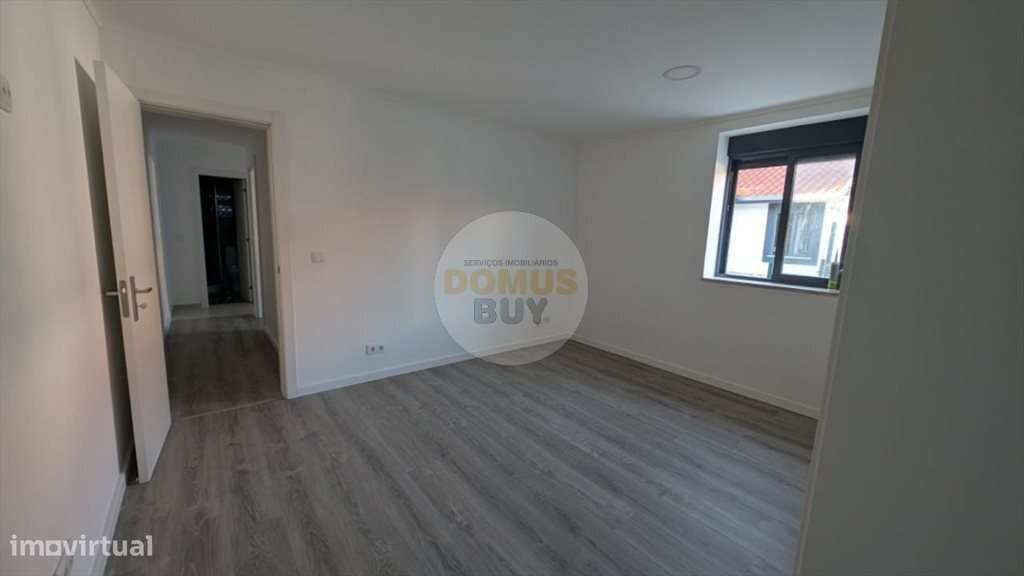 Moradia Térrea T2 + Anexo e Quintal - Baixa da Banheira-9