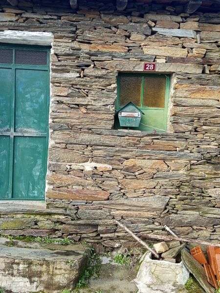 Vendo duas casas em Moncorvo - Grande imagem: 2/8