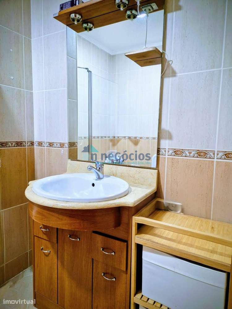 Apartamento t1 em excelente estado-12