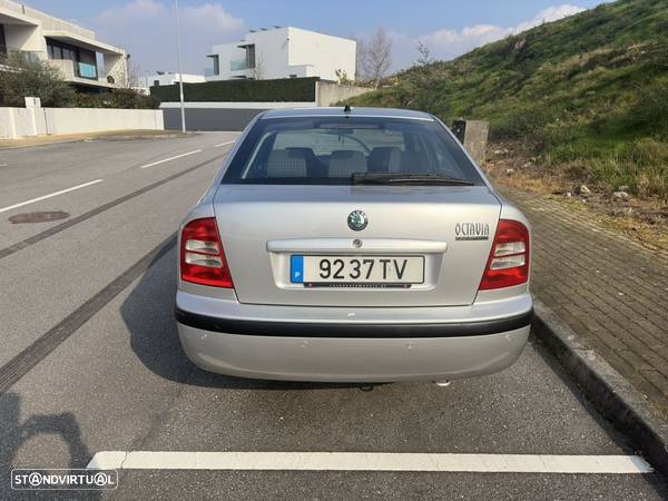 Skoda Octavia 1.9 TDi Ambiente Aut. - 5