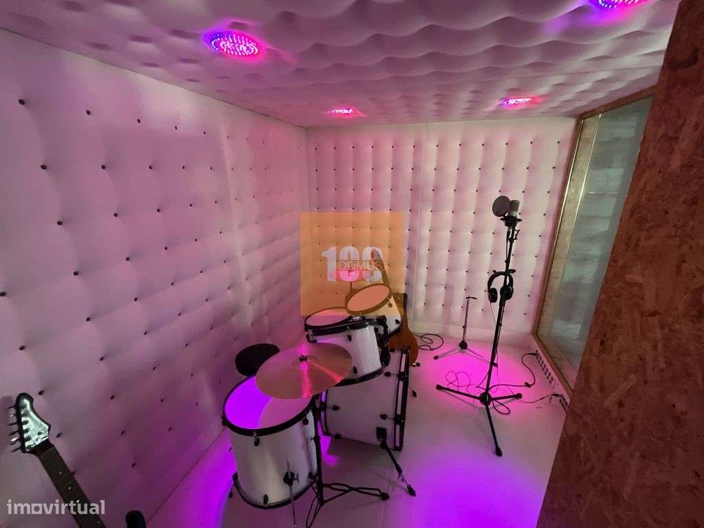 Trespasse de estúdio de música no Porto - Grande imagem: 5/25