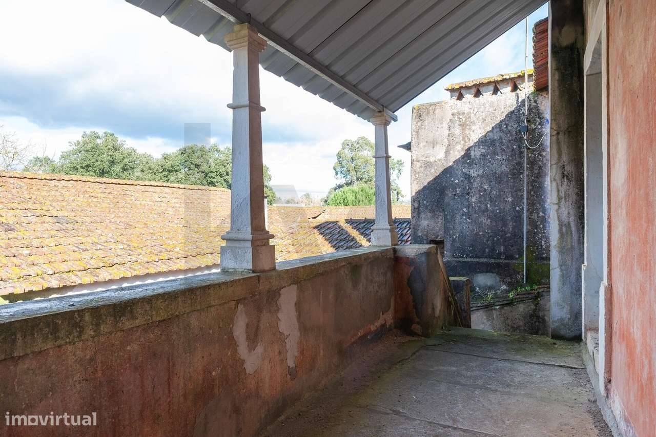 Moradia T10 com Terreno (ÁREA TOTAL 1143m2)  – Arneiro das Milhariças-31