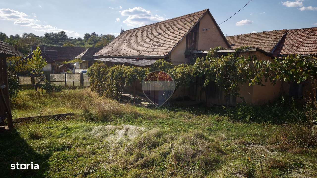Casă cu 3 camere și este 2.500 mp teren , Blăjel – aproape de Medias-7