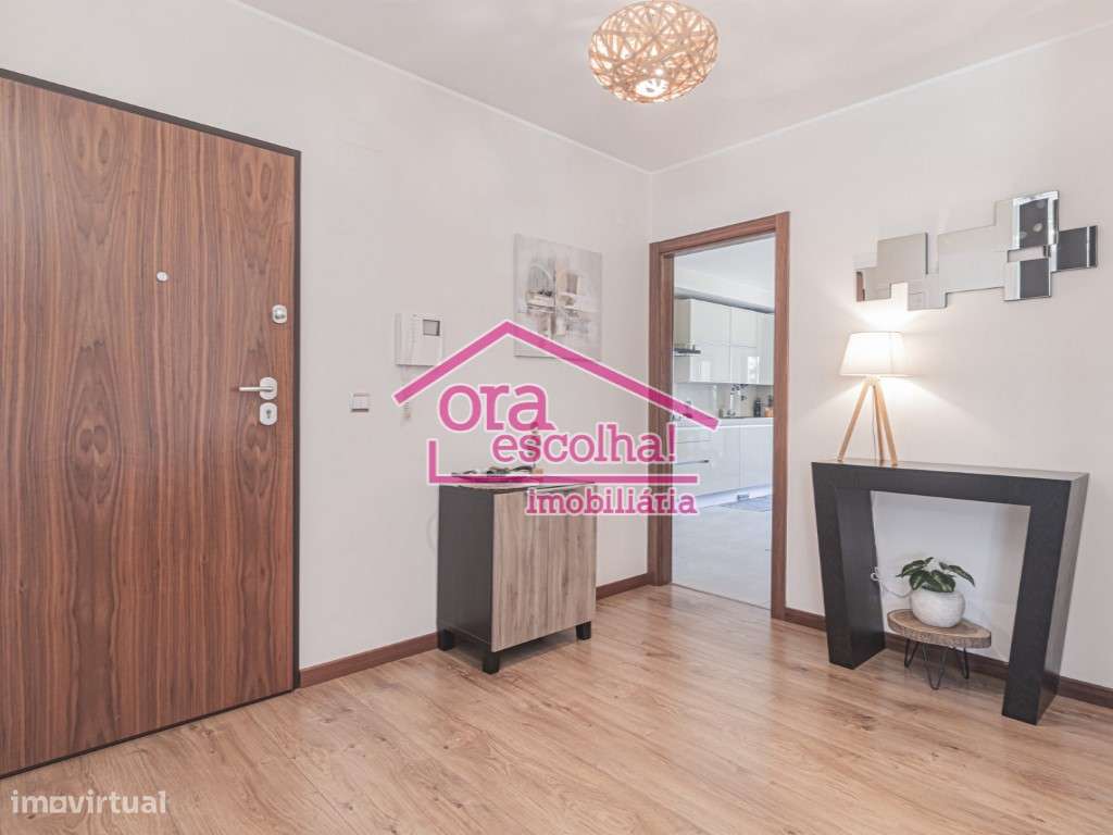 Apartamento T2 + 1 de 2011 com 104 m2 e arrecadação individual na A...-8