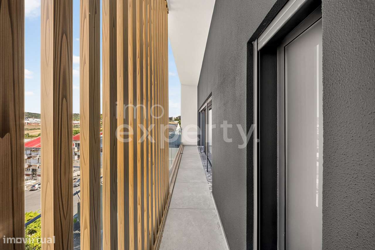 Moradia T5 de Luxo com piscina na Mealhada, Loures-26