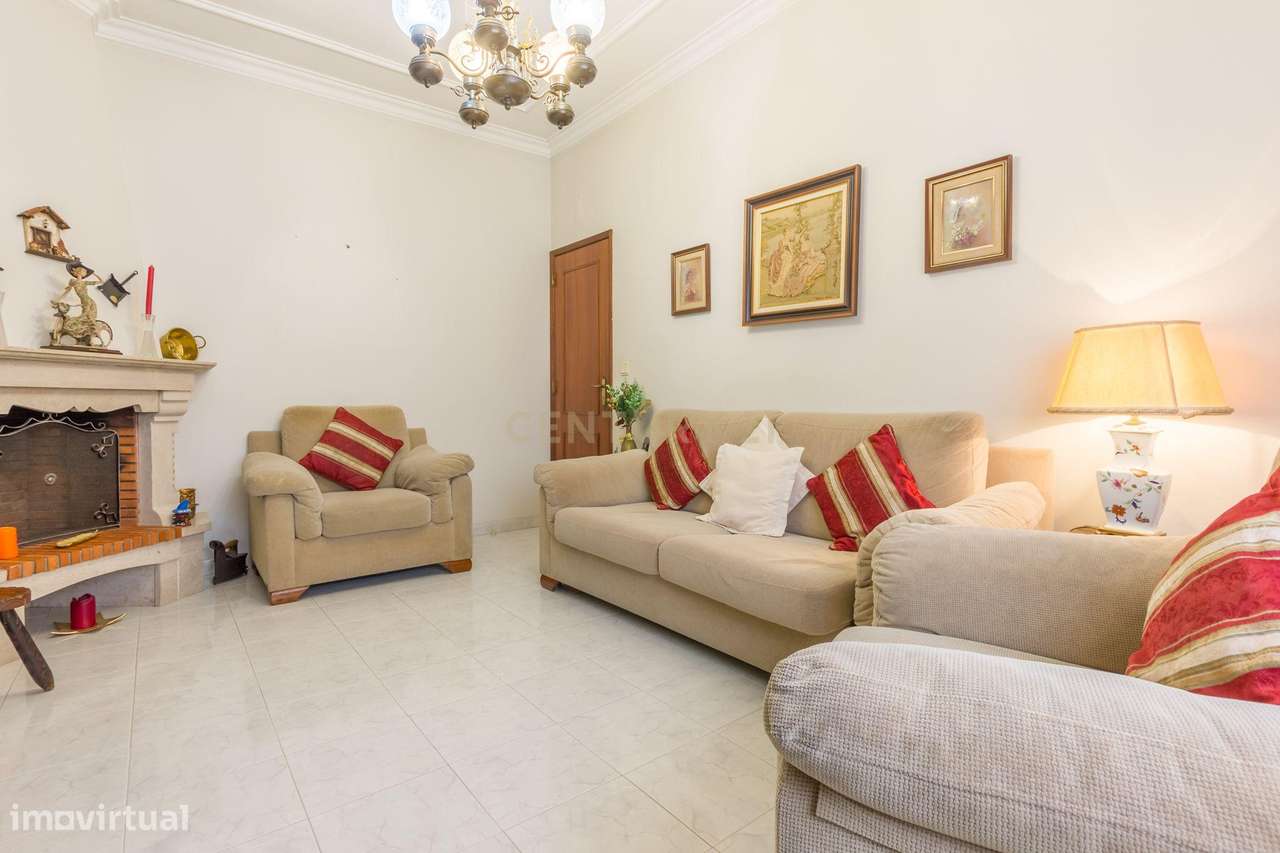 Excelente Apartamento T3 em Alto Seixalinho, Barreiro-7