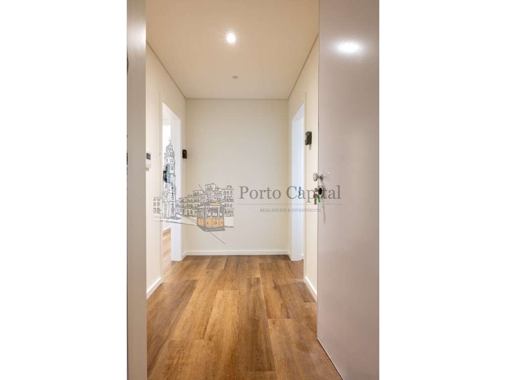 EXCELENTE APARTAMENTO T2 (T1+T0) NA BAIXA DO PORTO - Grande imagem: 3/24
