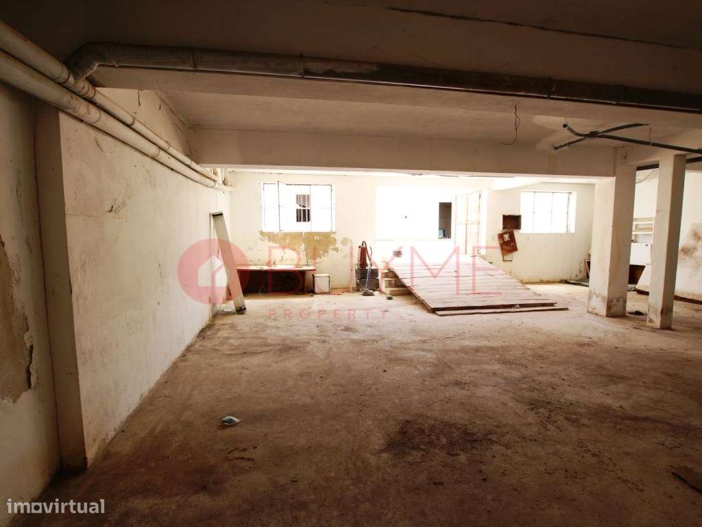 Cave multifuncional de 195 m² para comércio ou serviços em Almancil - Grande imagem: 4/7