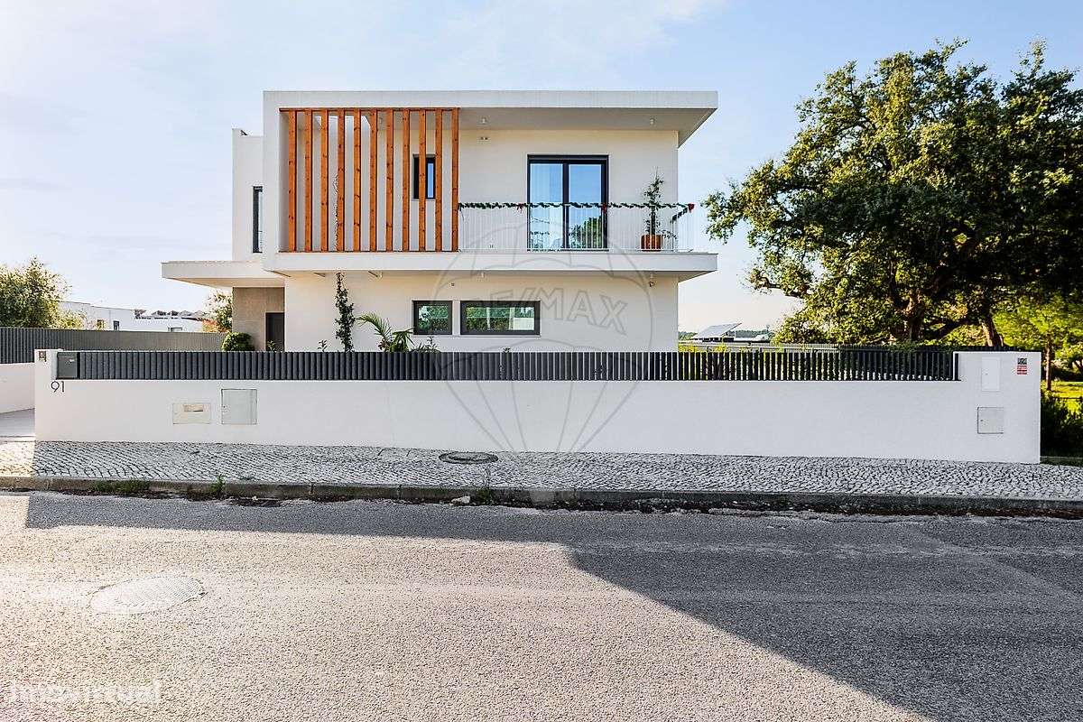 Moradia T4 para venda - Grande imagem: 3/46