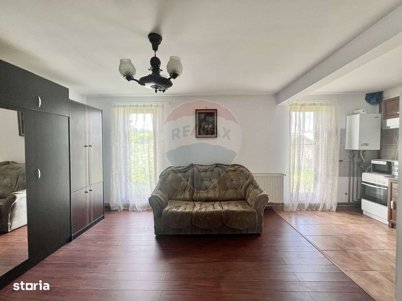 Casă / Vilă cu 3 camere de vânzare-12