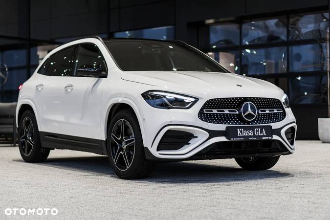 Mercedes-Benz GLA 220 mHEV 4-Matic AMG Line 8G-DCT - 2