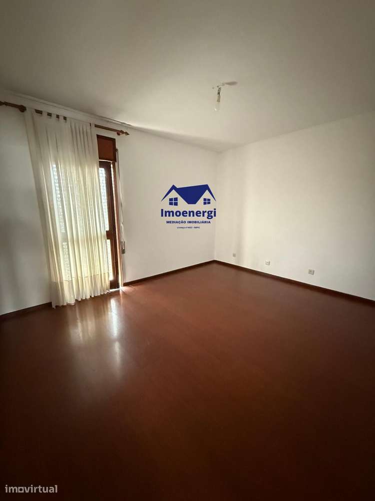 Apartamento T3 no centro de Vila do Conde-13
