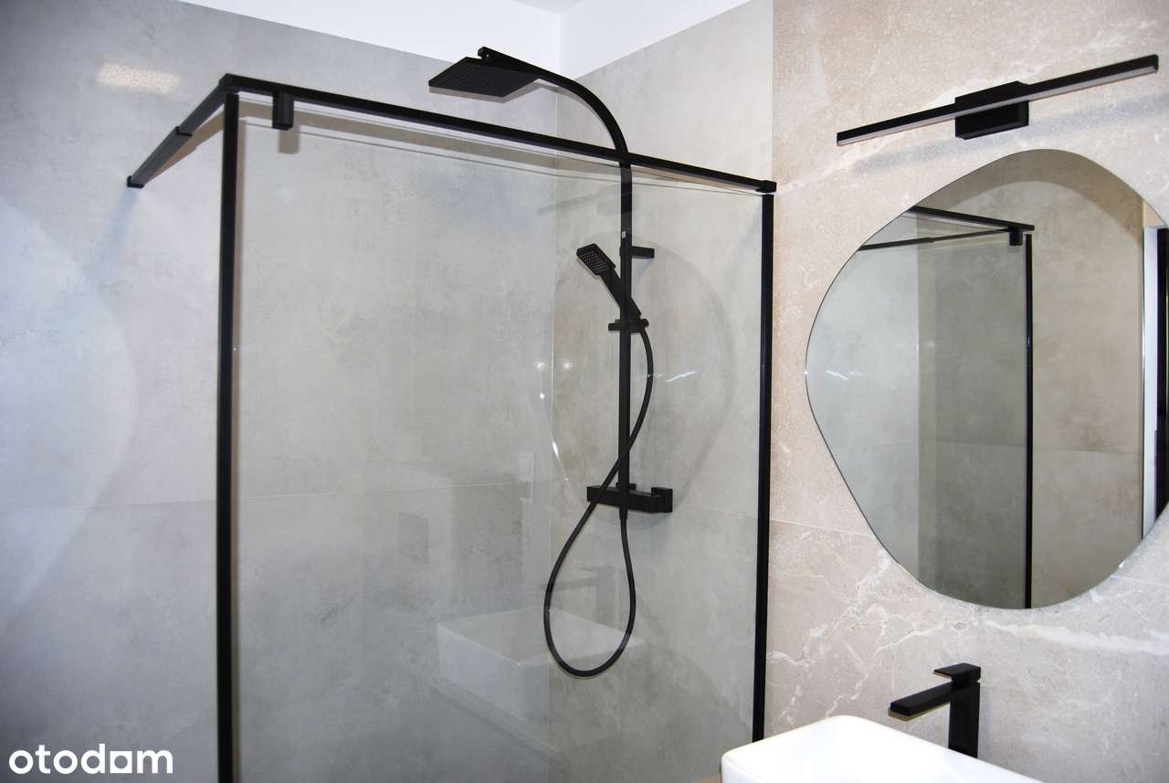 Nowoczesna kawalerka na sprzedaż-5