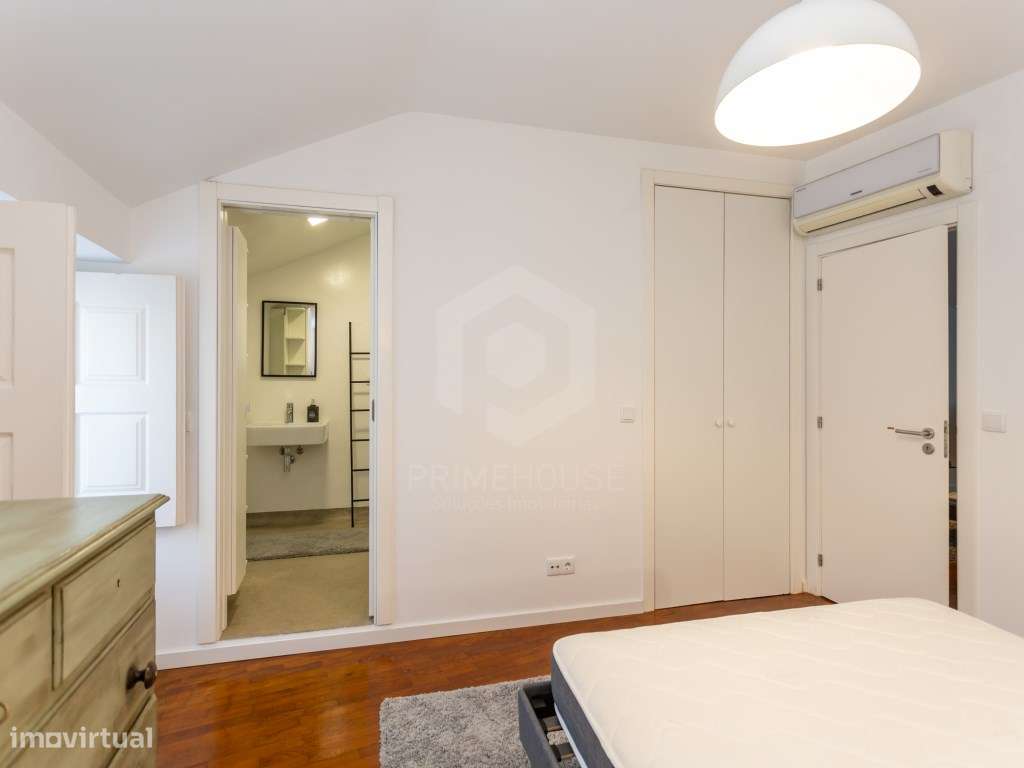 Predio no centro historico do seixal-34