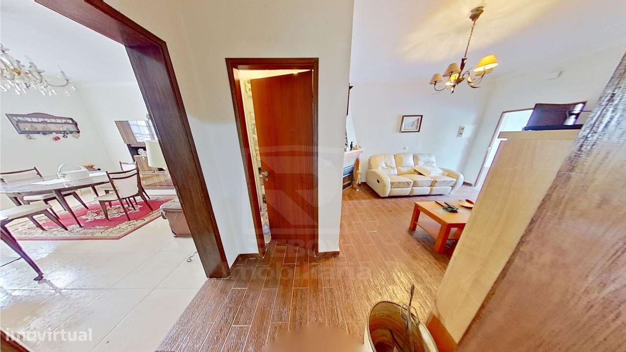 Moradia T6 com Terreno 1000 m² + Terreno Rústico – Medelim-15