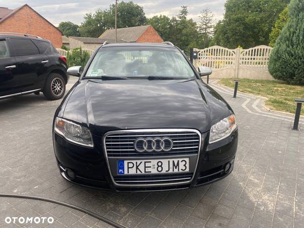 Audi A4 Avant 2.0 TDI - 4