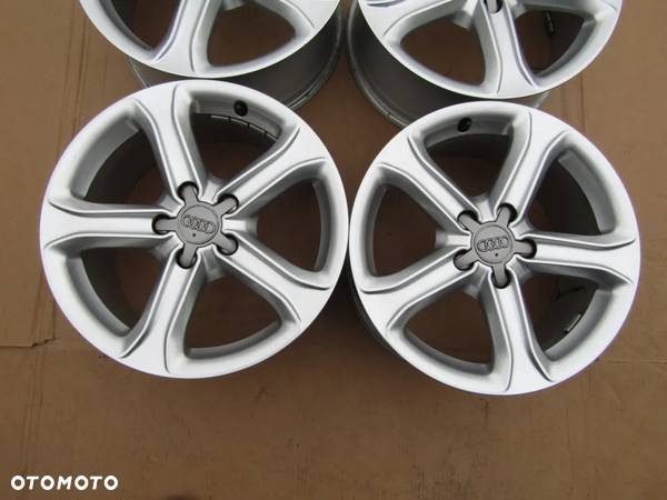 4x Felgi 17 Audi A3 A4 B8 A6 C6 C7 A8 Q3 Q5 TT / 7,5j 5x112 ET45 8K0 - 5