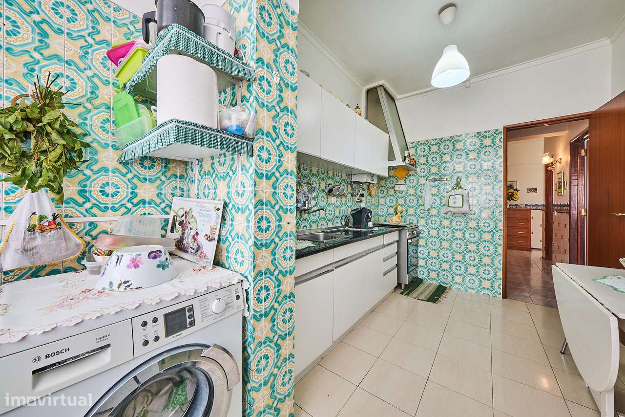 Apartamento com 3 quartos - Corroios-16