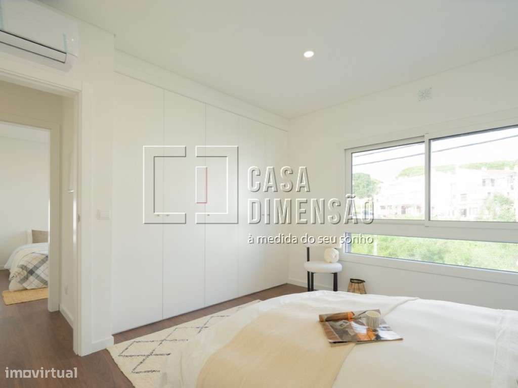 Moradia de tipologia T4+2 na melhor zona da Sobreda, com Piscina, G...-41