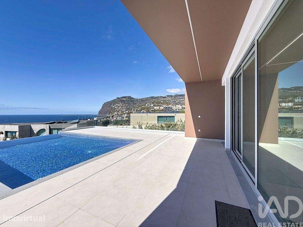 Casa / Villa T3 em São Martinho - Grande imagem: 2/35