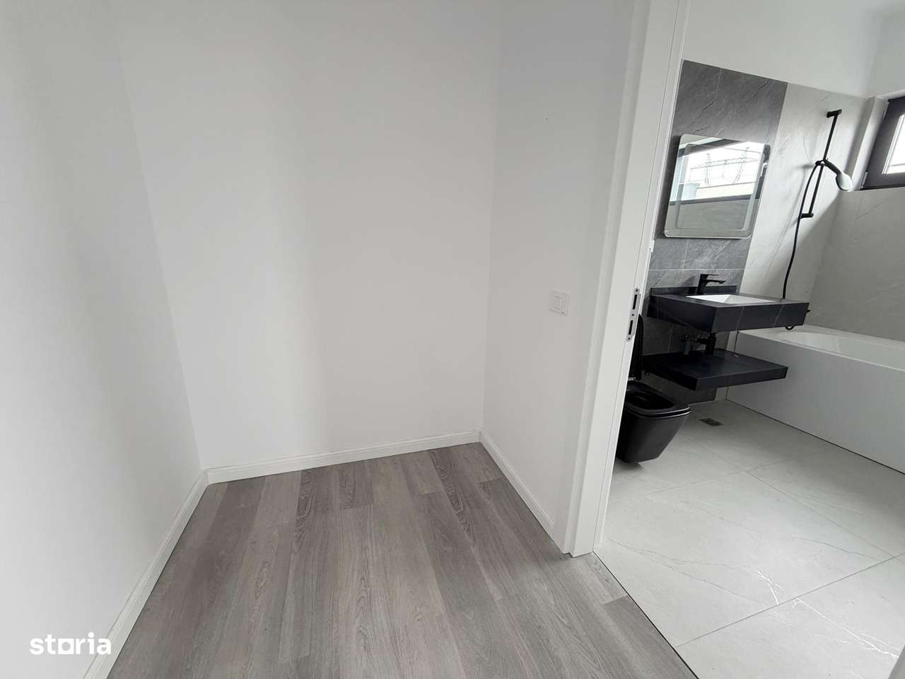 Casa individuala ~ 4 camere ~ 2 bai ~ 112mp utili + 470mp teren-3