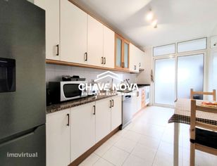 Apartamento T2 para venda em Vilar de Andorinho, VN Gaia