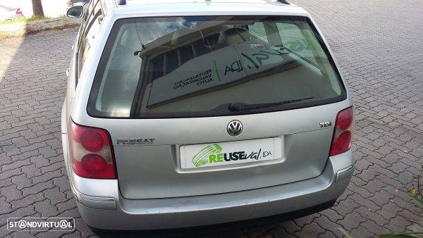 Farolim Matricula Esq Volkswagen Passat Variant (3B6) - 3