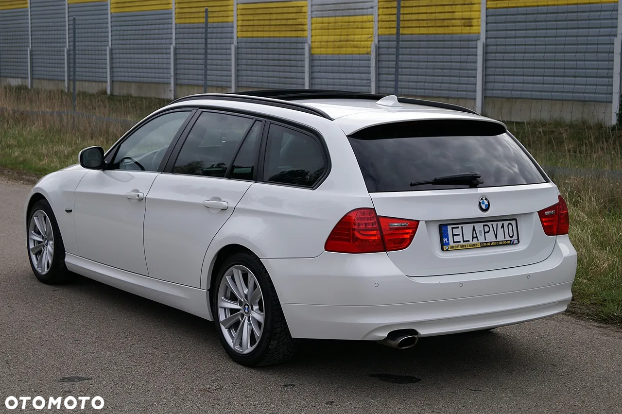 BMW Seria 3 318d Luxury Line - 10