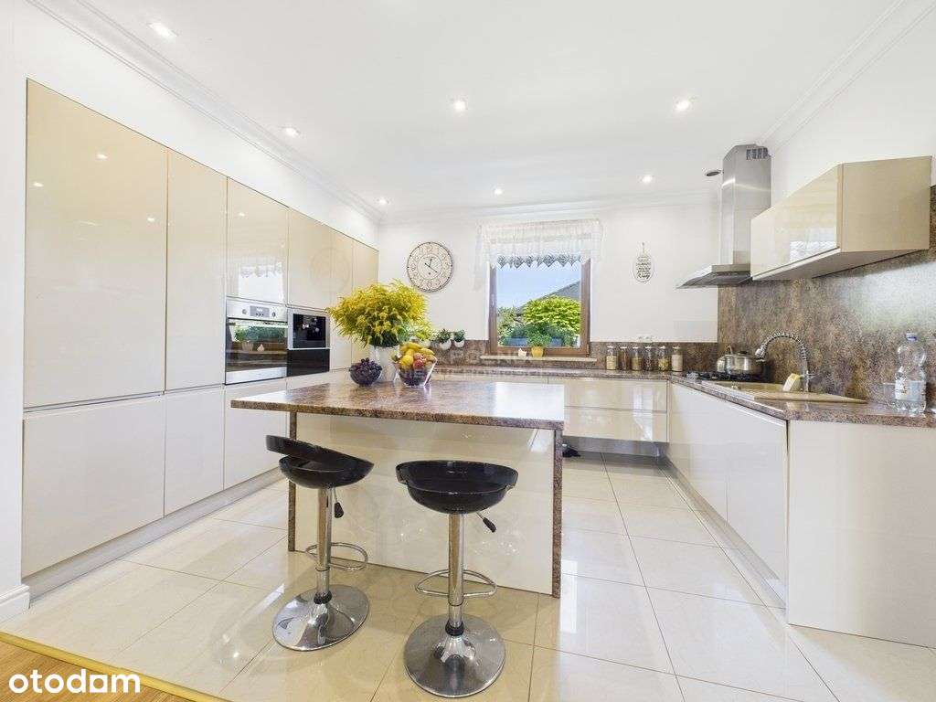 Dom, duży garaż dwustanowiskowy i piękny ogród - Pełny obrazek: 4/20