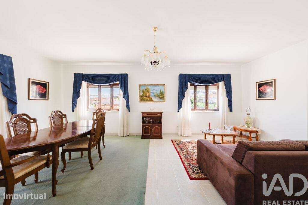 Casa tradicional T6 em Foz do Arelho de 374,00 m2 - Grande imagem: 4/29