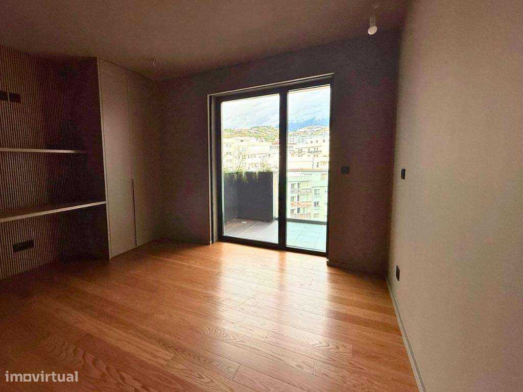 Apartamento T3 de Luxo no Varino 07 com Vista Mar – Funchal-14